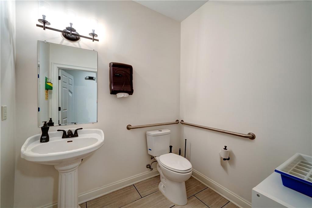 413 Creekstone Ridge Property Photo 18