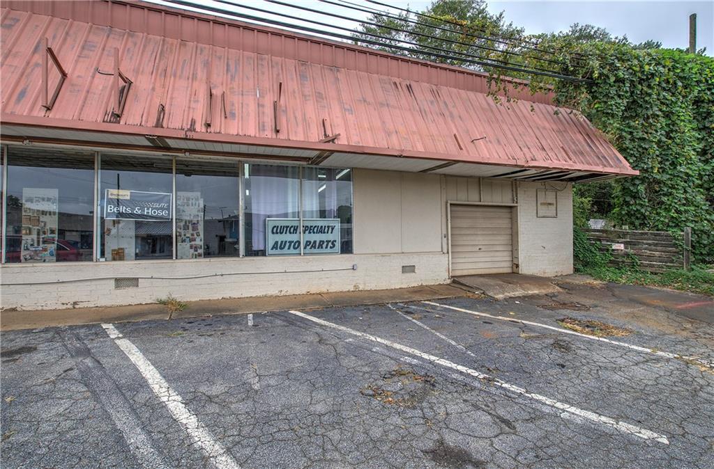 1070 Marietta Road Property Photo 4
