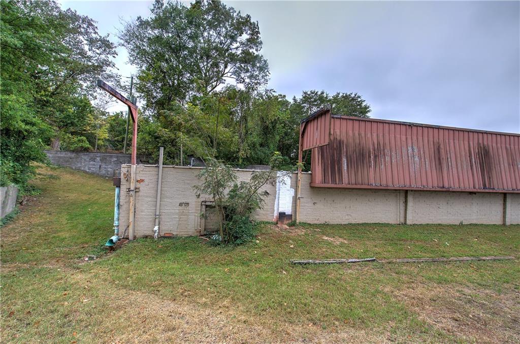 1070 Marietta Road Property Photo 5