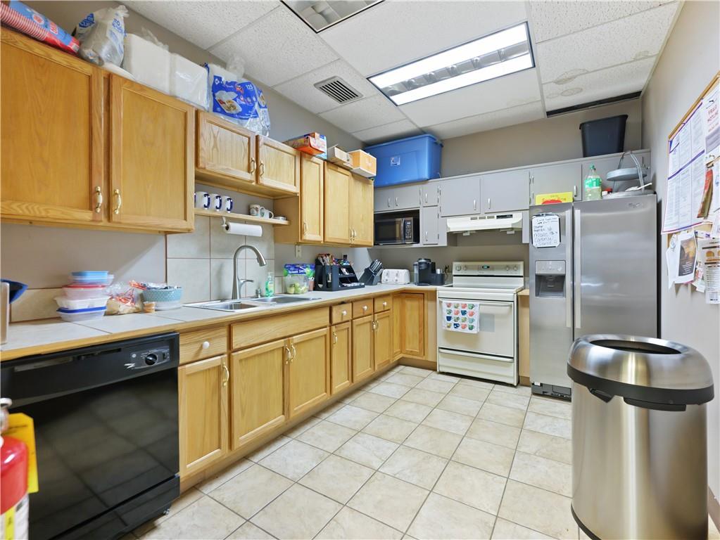 2567 Athens Highway Property Photo 9