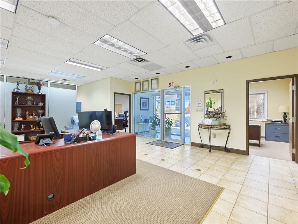 2567 Athens Highway Property Photo 12