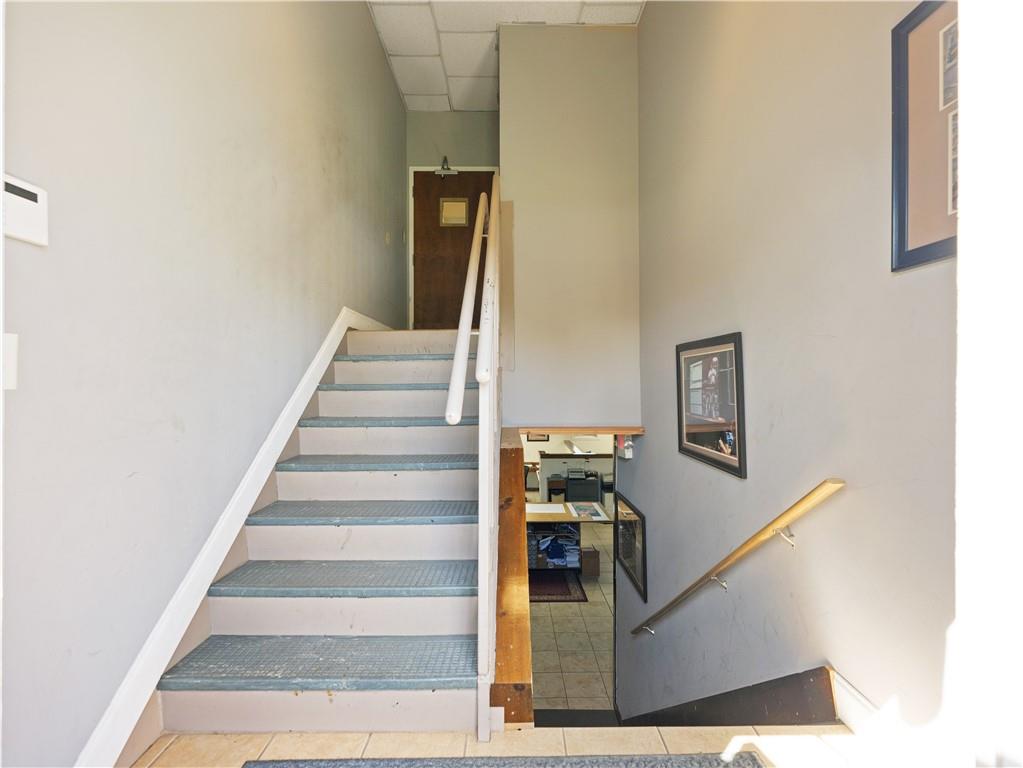 2567 Athens Highway Property Photo 14