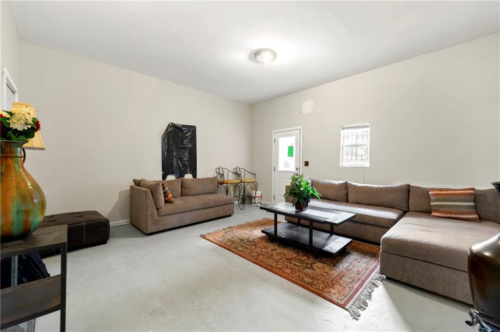 691 Main Street Property Photo 11
