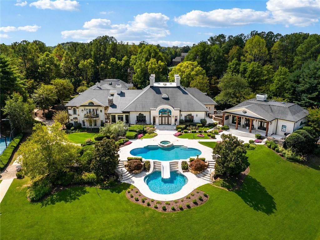 811 Hawks Nest Court Property Photo 1