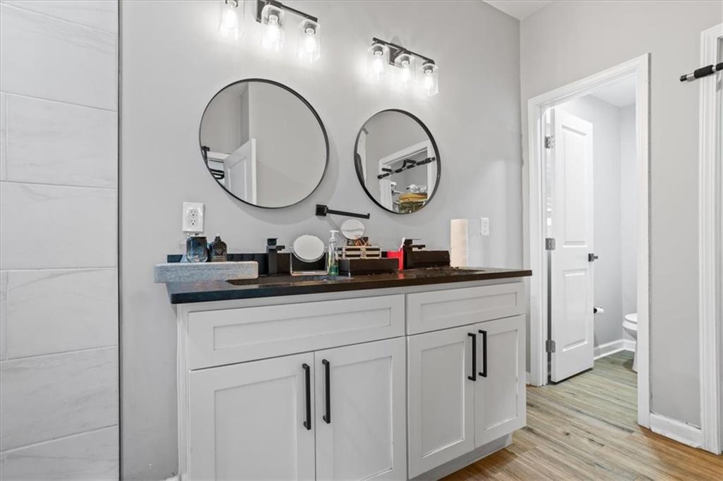 1174 Princess Avenue Sw Property Photo 3