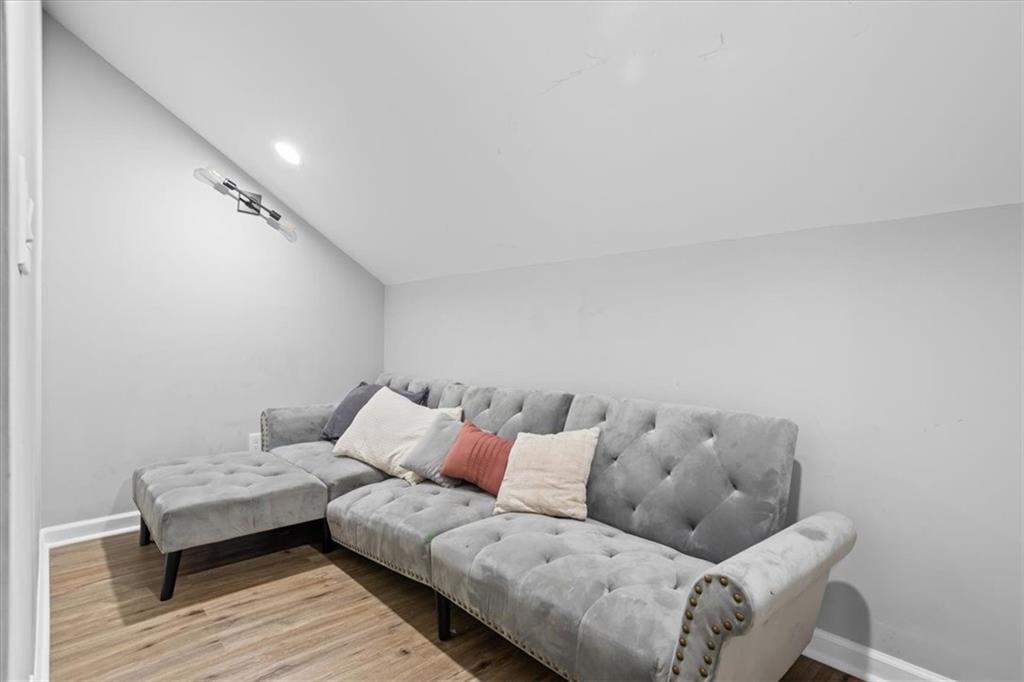1174 Princess Avenue Sw Property Photo 13