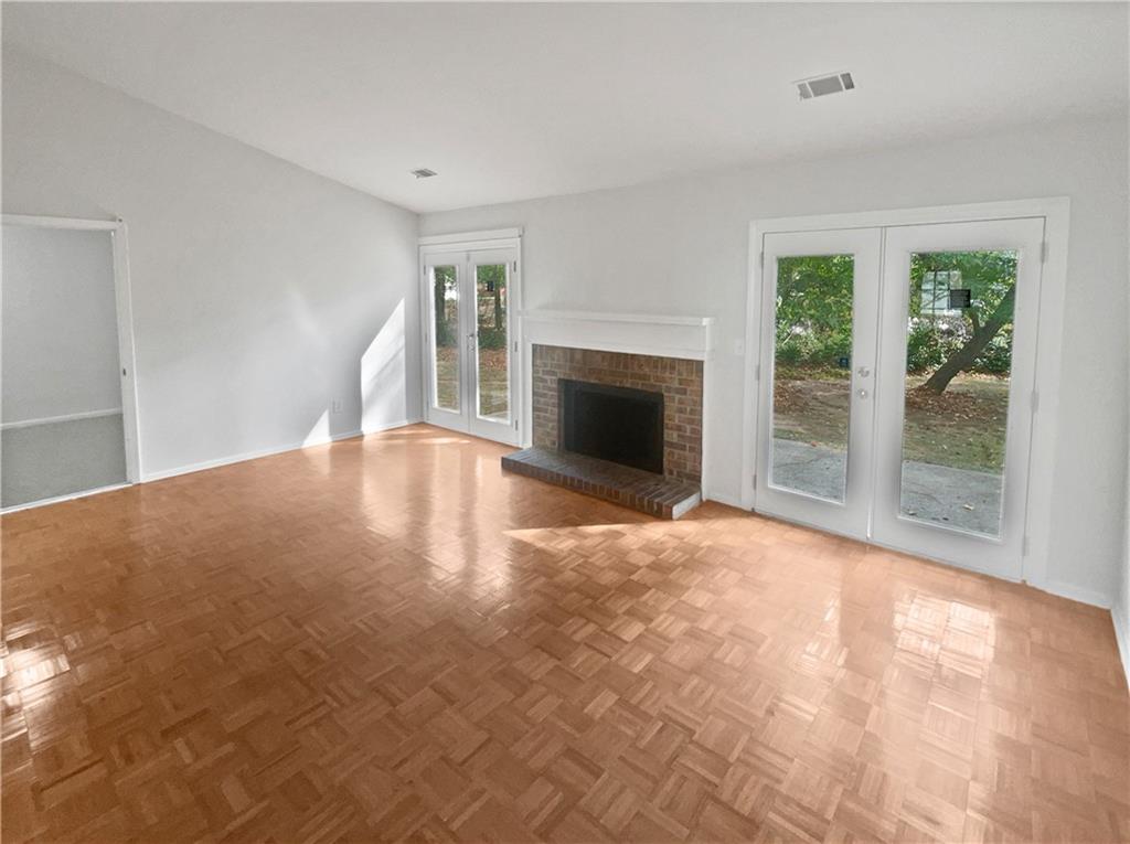 4727 Garden Hills Drive Property Photo 3