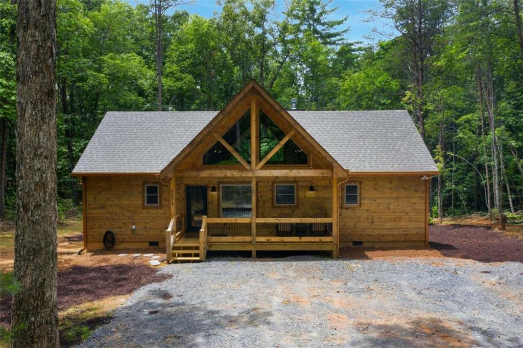 1074 Lees Ride Property Photo 1