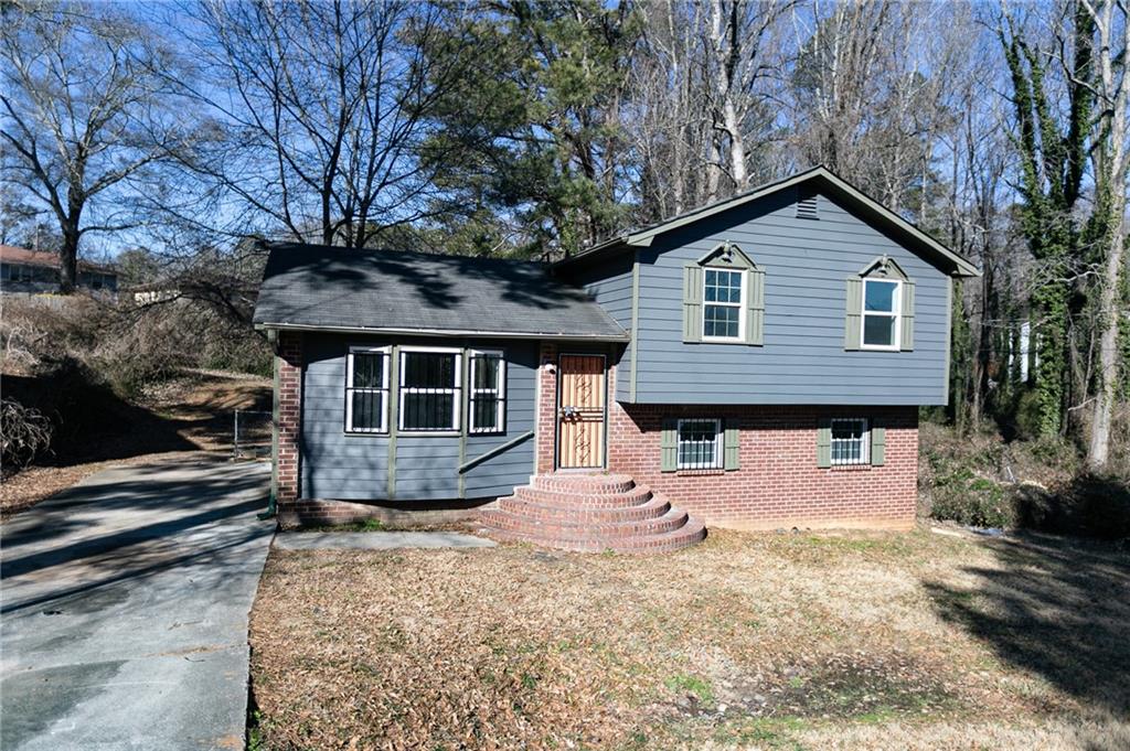 2761 Rockdale Property Photo 1