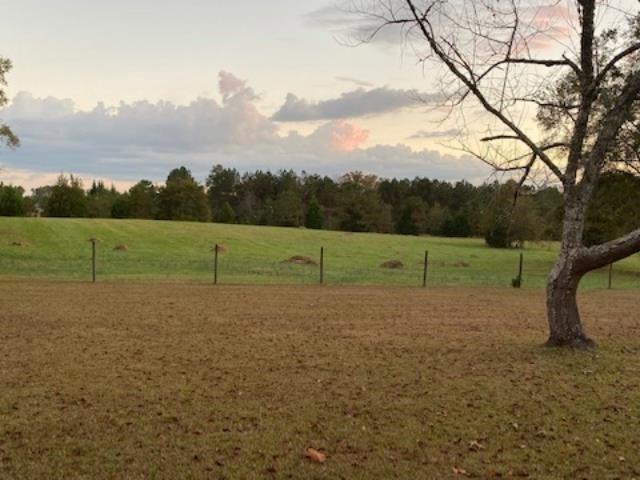 732 New Hope Property Photo 2