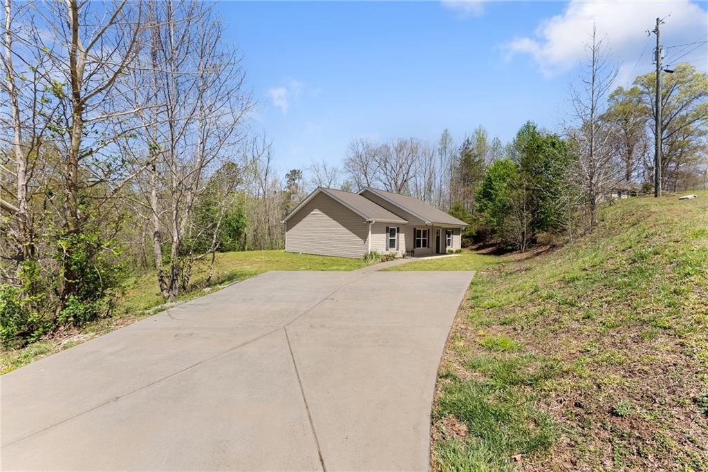 168 Maid Marian Circle Property Photo 4
