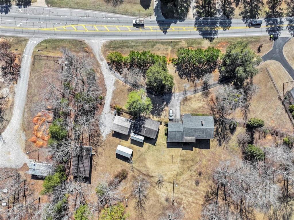 1891 Highway 81 E Property Photo 6