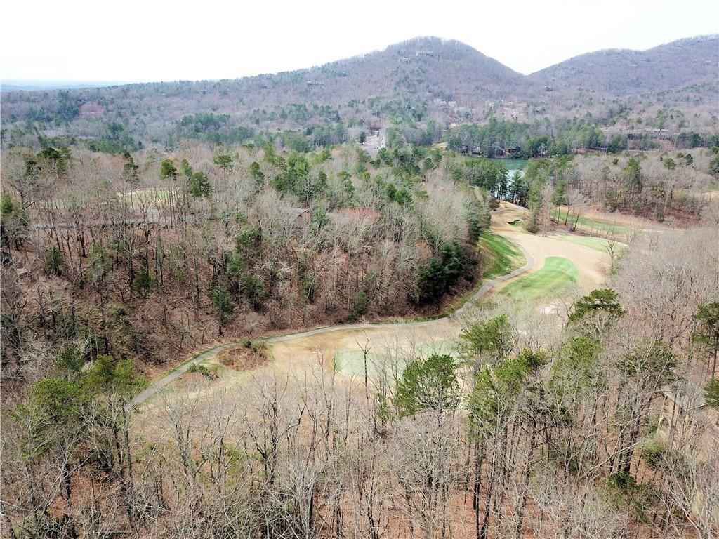2784 Summit Drive Property Photo 3