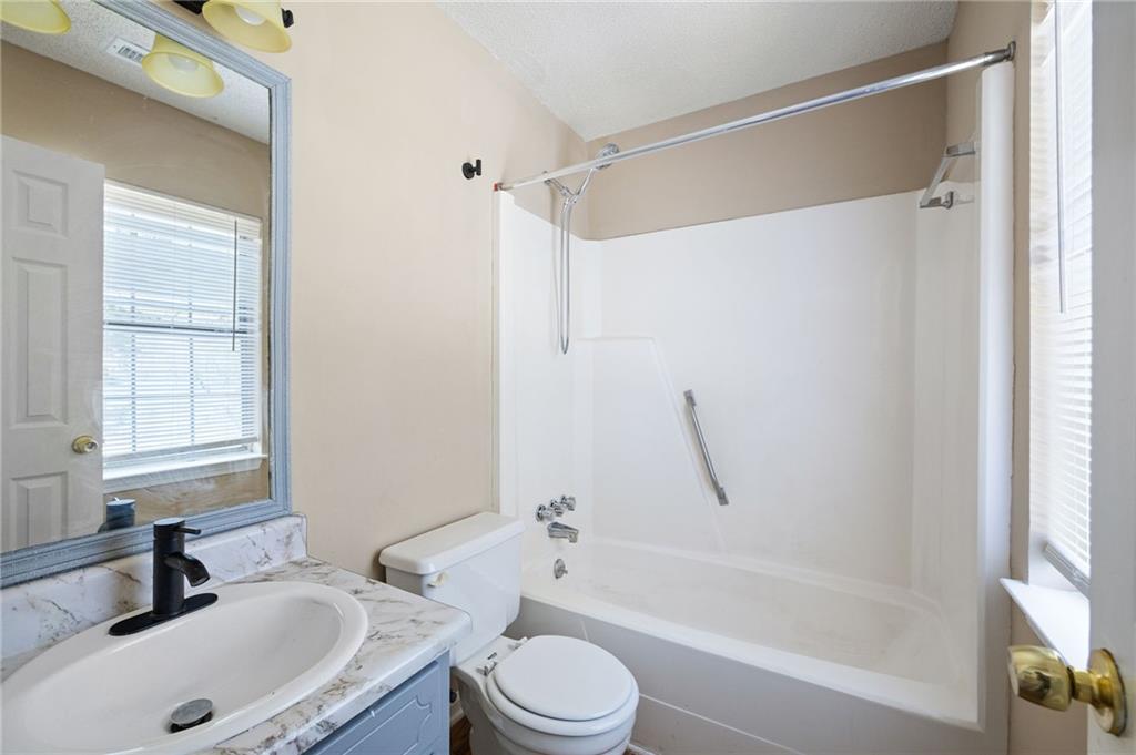 7545807 Property Photo 18