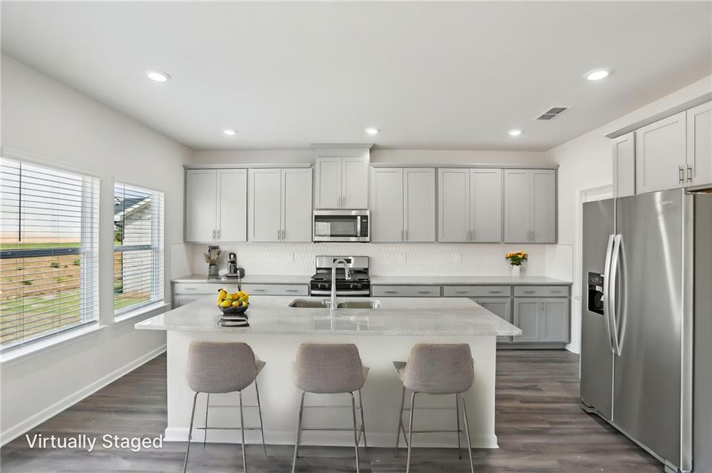 6910 Winchester Place Property Photo 10