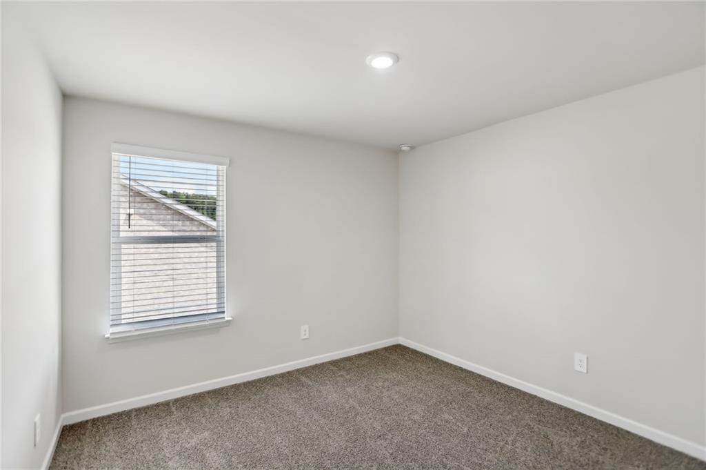 6910 Winchester Place Property Photo 20