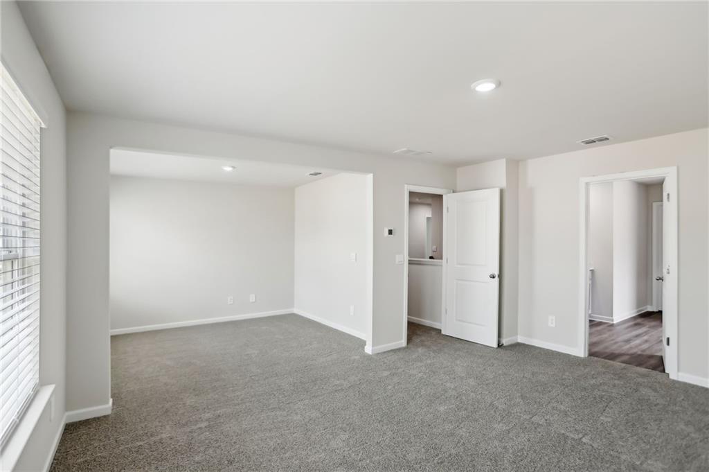 6910 Winchester Place Property Photo 26