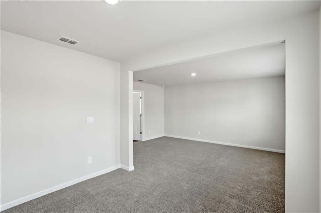 6910 Winchester Place Property Photo 28