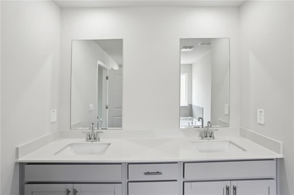 6910 Winchester Place Property Photo 29