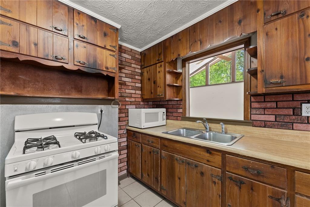 4709 Ben Hill Drive Property Photo 16