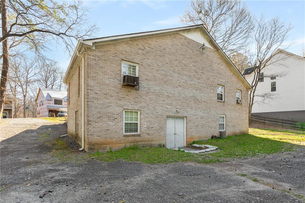 2272 Paul Avenue Nw Property Photo 8