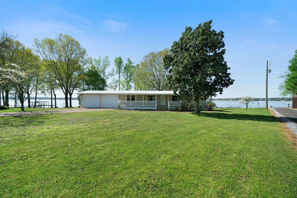 210 County Road 496 Property Photo