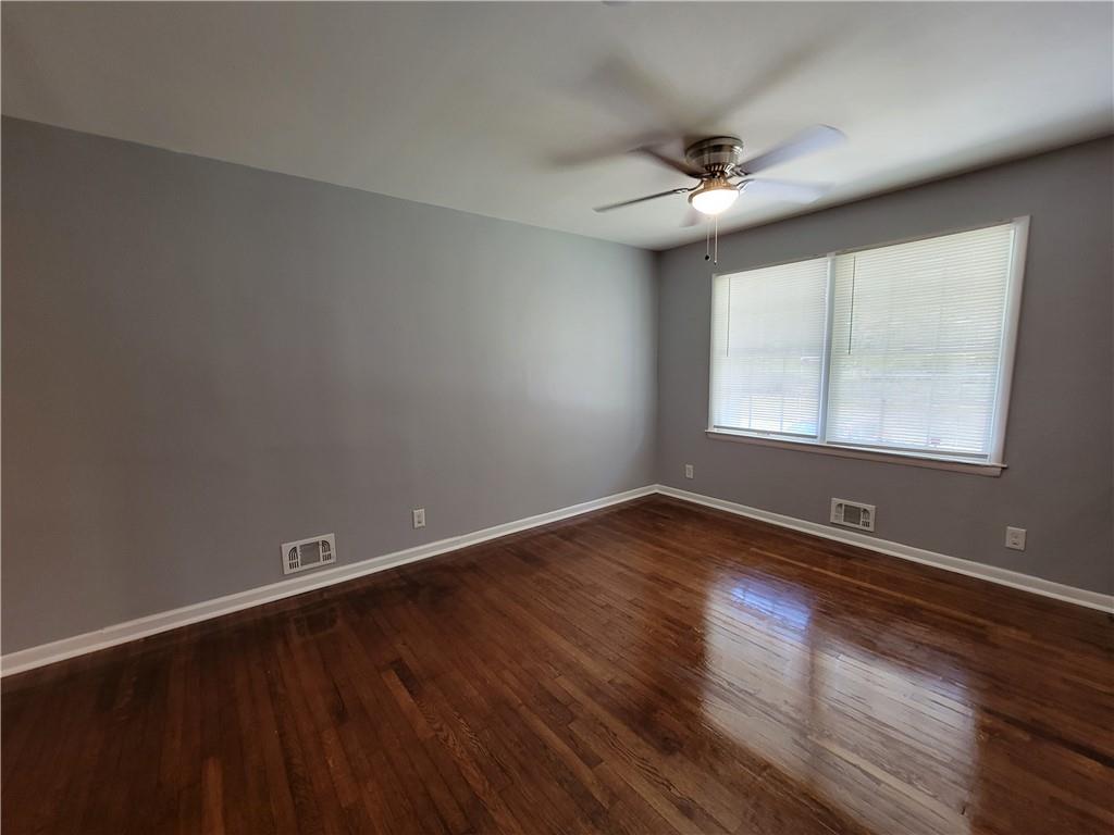 3796 Leesburg Court Sw Property Photo 5