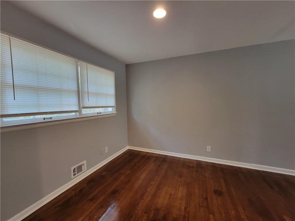 3796 Leesburg Court Sw Property Photo 8