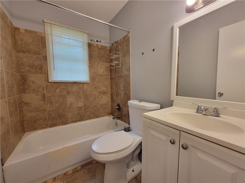 3796 Leesburg Court Sw Property Photo 17
