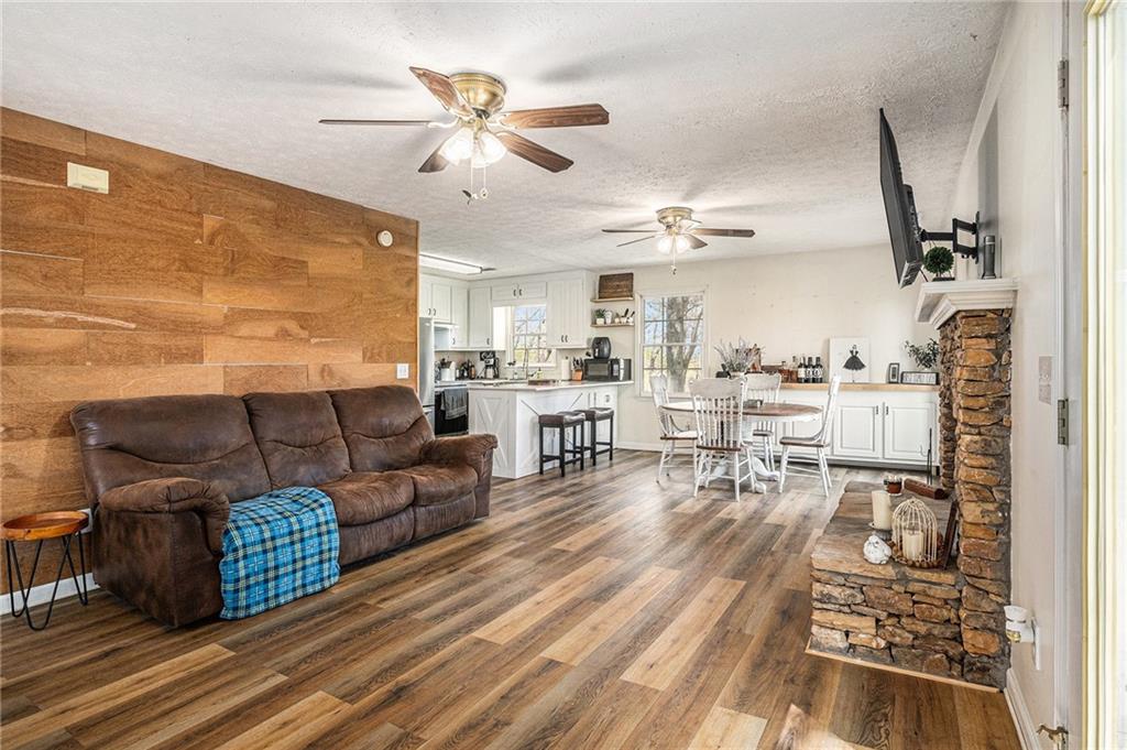 516 Martin Byers Road Property Photo 4