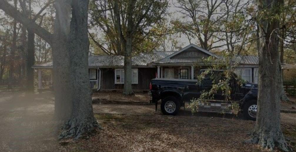 5729 Jim Crow Road Property Photo 1
