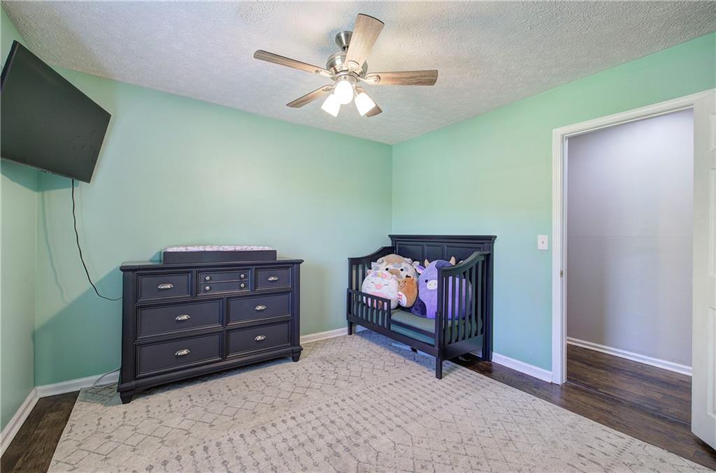 300 Mini Road Se Property Photo 26