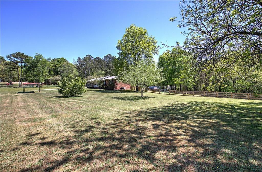 300 Mini Road Se Property Photo 50