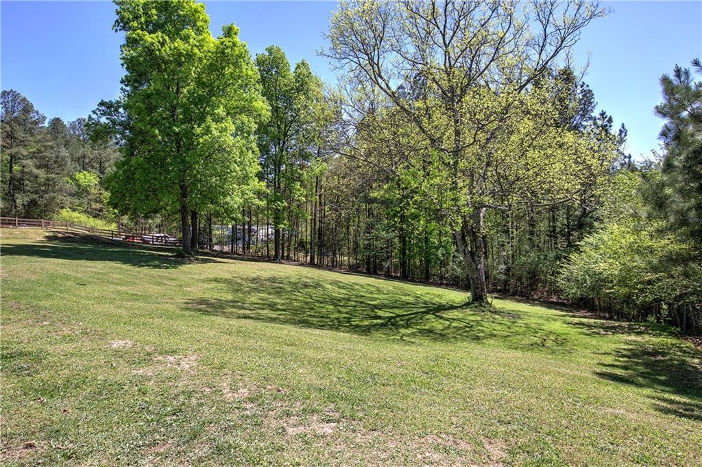300 Mini Road Se Property Photo 53