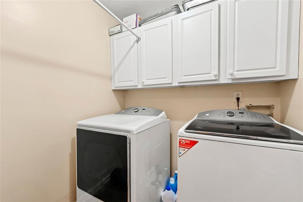 5147 Winding Glen Drive Property Photo 21