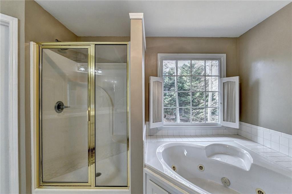 8100 Greens Mill Way Property Photo 24