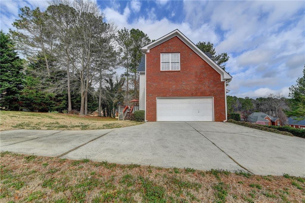 8100 Greens Mill Way Property Photo 37