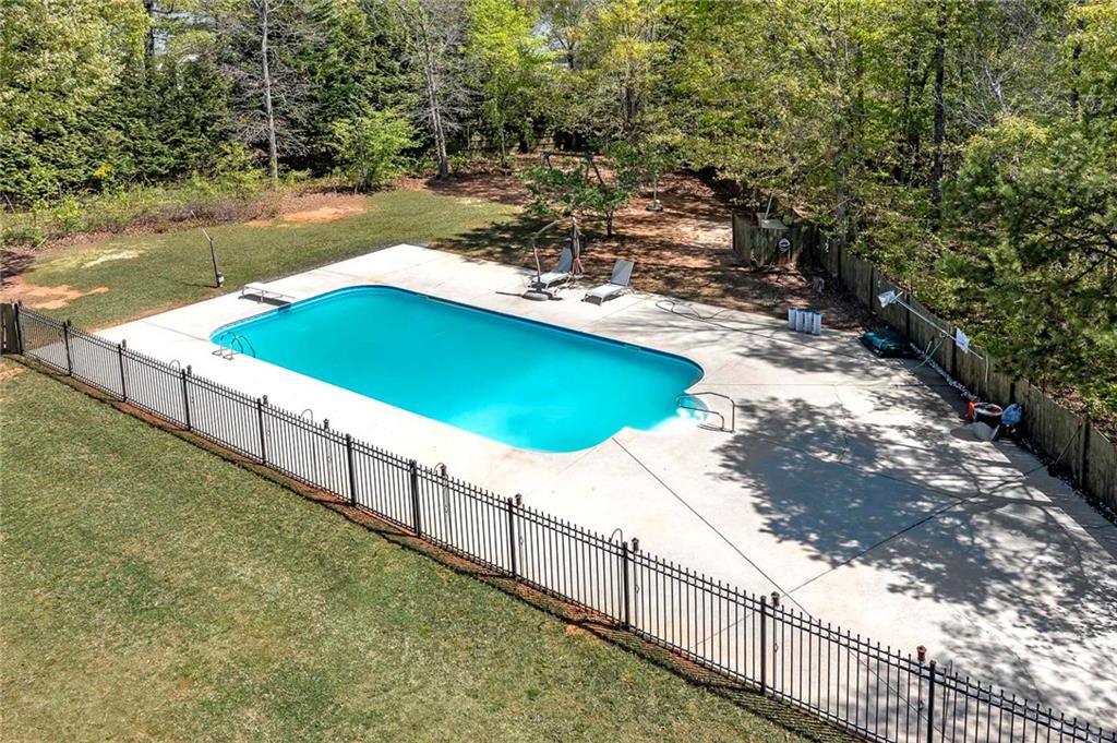7804 Gusty Trail Property Photo 46