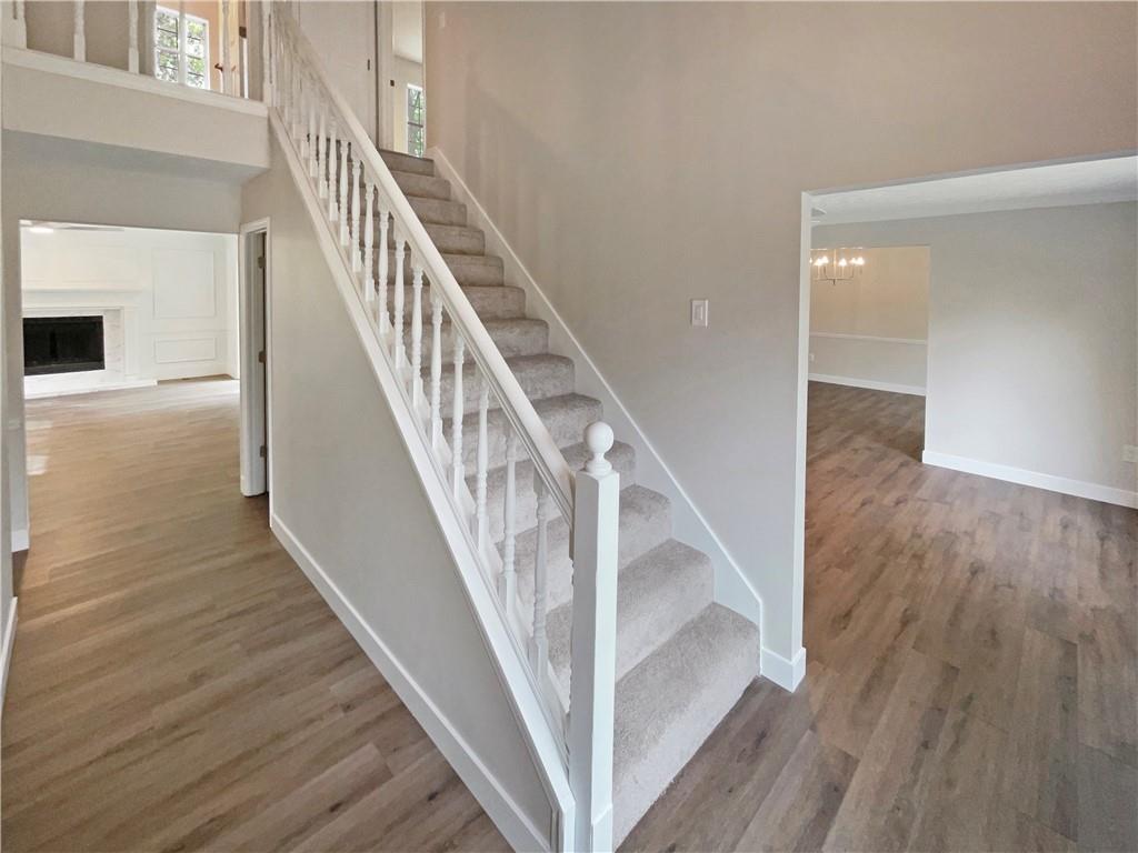 8608 Creekview Court Property Photo 12