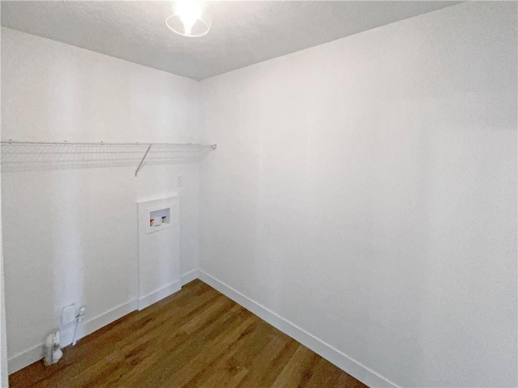 8608 Creekview Court Property Photo 16