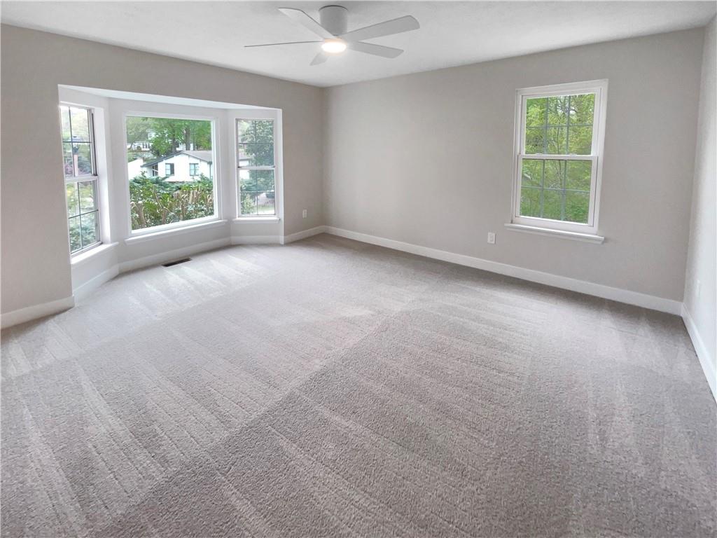 8608 Creekview Court Property Photo 18