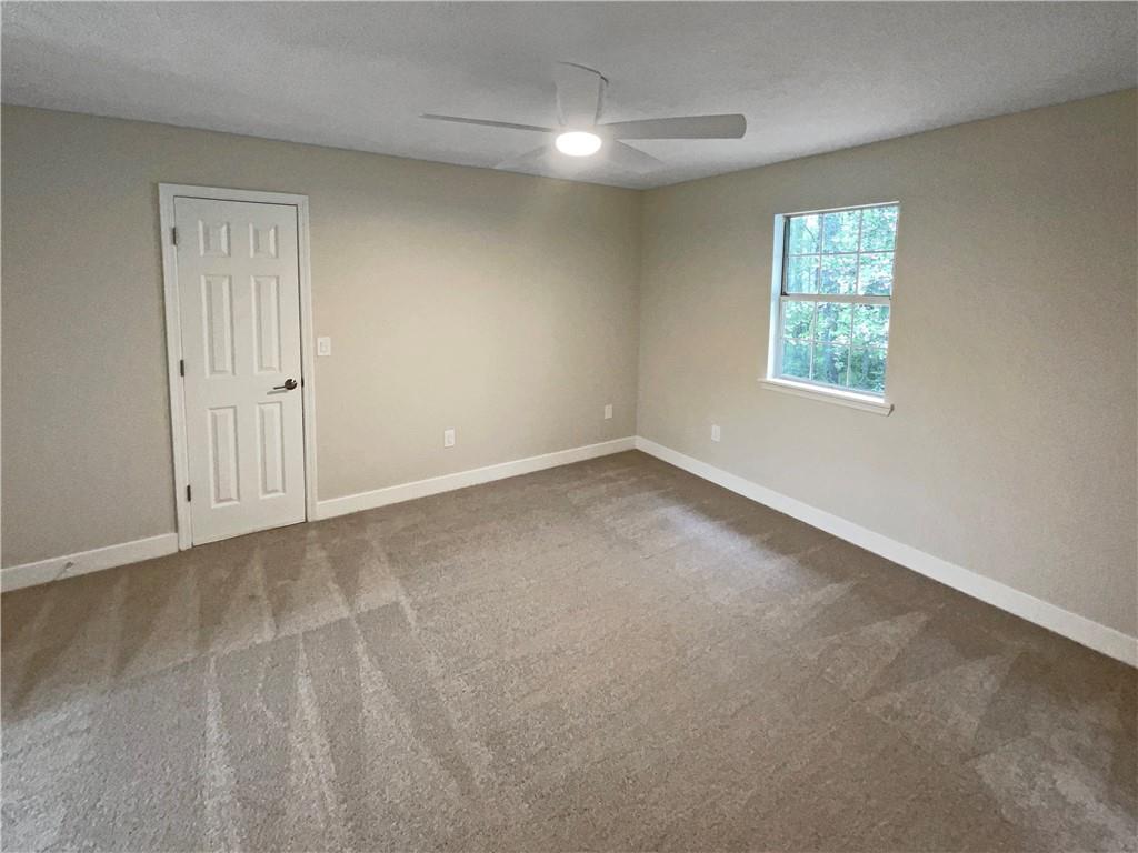8608 Creekview Court Property Photo 23