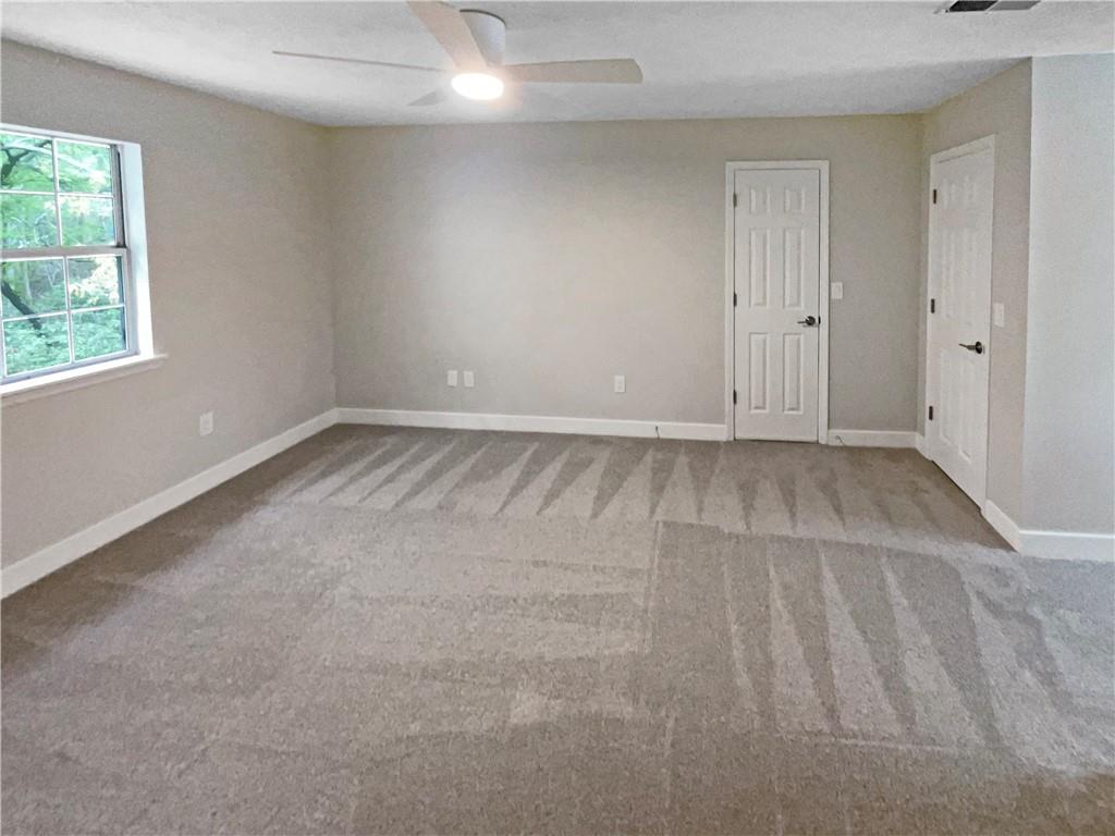 8608 Creekview Court Property Photo 24