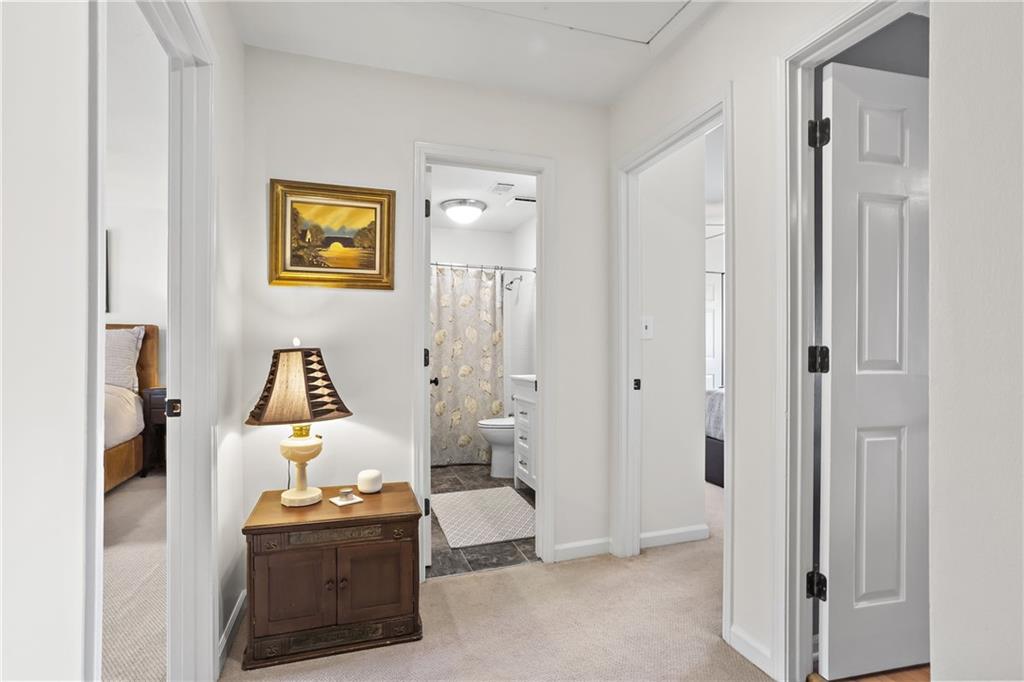 1 James River Place Ne Property Photo 22