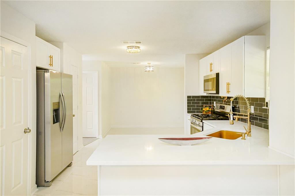 3554 Cherry Bloom Way Property Photo 11