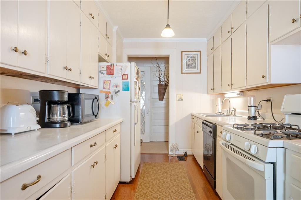 328 Porter Street Property Photo 17