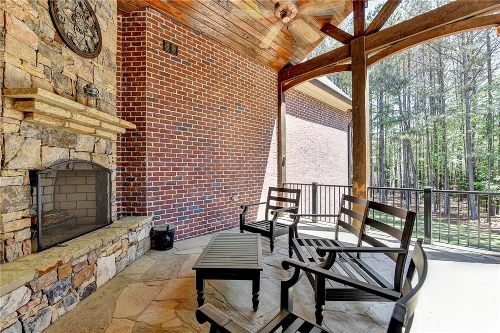 4505 Whitestone Way Property Photo 11