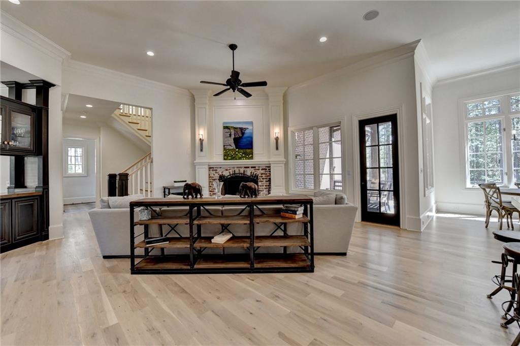 4505 Whitestone Way Property Photo 20