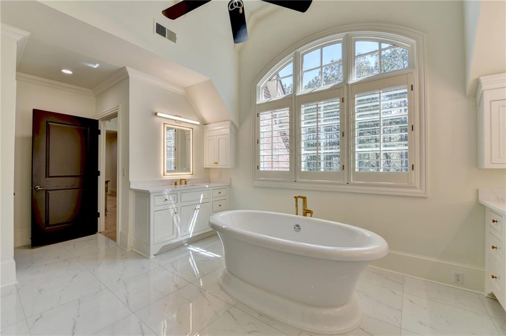 4505 Whitestone Way Property Photo 53