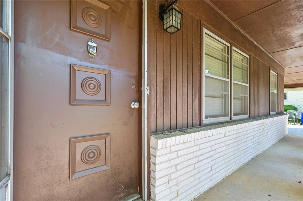 3944 Woburn Drive Property Photo 3